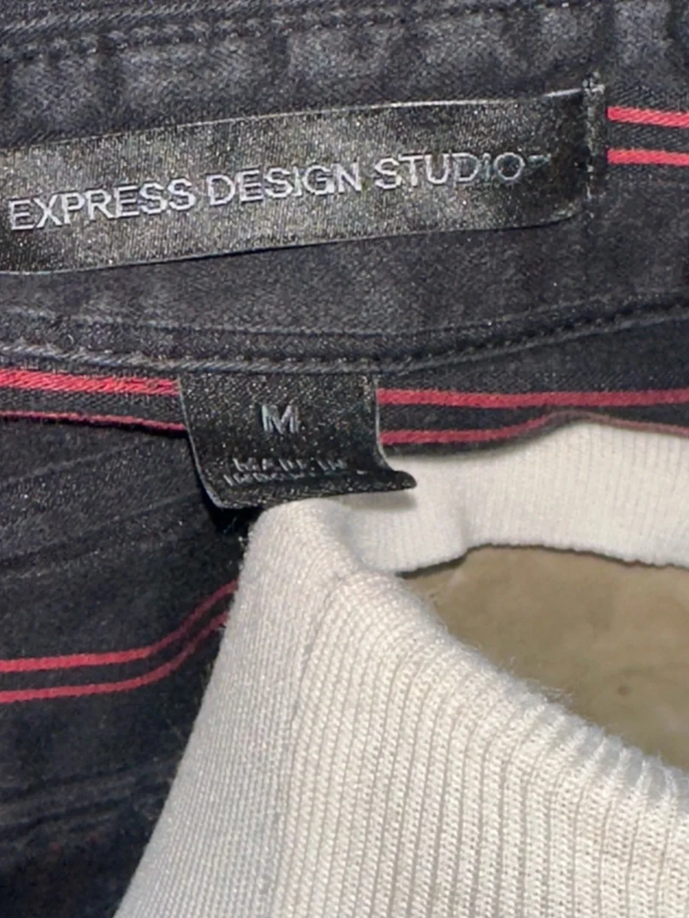 Express Black Button-Down Shirt with Red Stripes size Medium - Picture 5 of 5